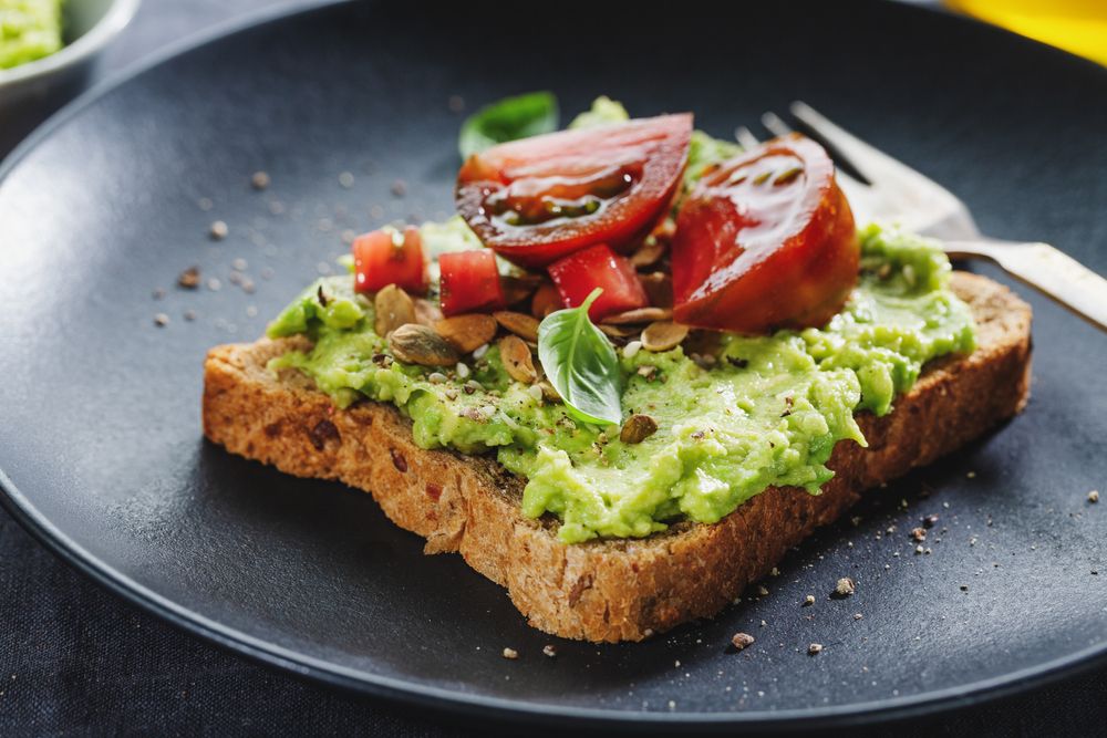 Tostada con aguacate